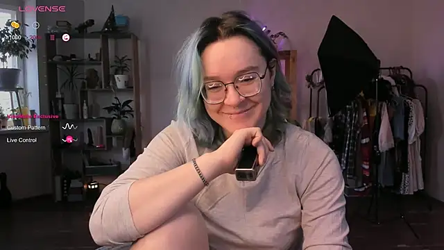 alisahug online show from 09-20-25, 06:29