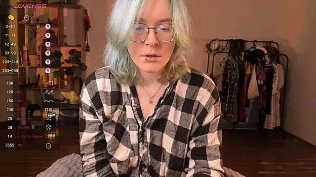 alisahug online show from 10-02-25, 03:26