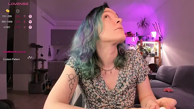 Snapshot of alisahug chatting on 01-19-26, 09:46 alisahug online show from 01-19-26, 09:46