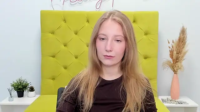 LolaWilsons online show from 04-29-26, 06:28
