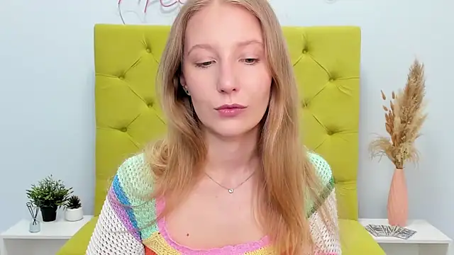 LolaWilsons online show from 05-05-26, 06:27