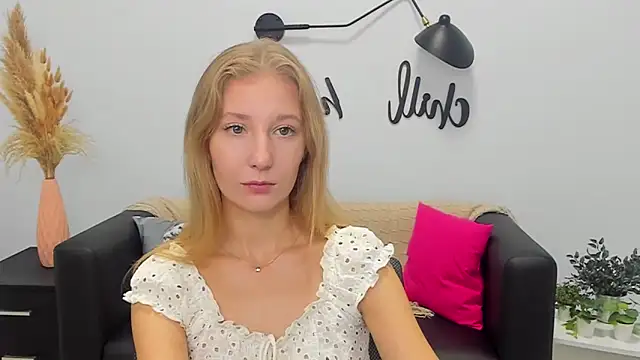 LolaWilsons online show from 09-13-25, 08:14