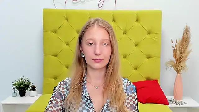 LolaWilsons online show from 05-11-26, 02:45