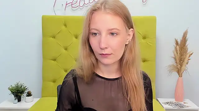 LolaWilsons online show from 06-01-26, 06:24