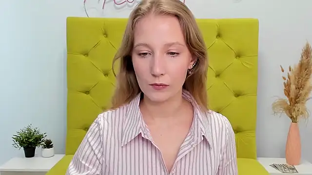 LolaWilsons online show from 03-27-26, 07:17