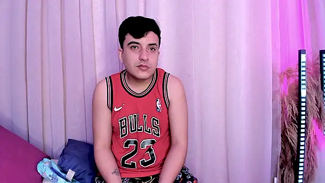 SlimLoves online show from 03-01-26, 05:07