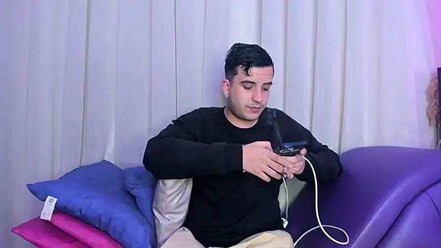 SlimLoves online show from 02-07-26, 07:38