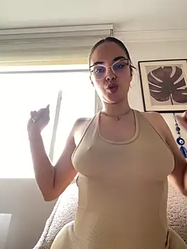 Snapshot of gabyaridi chatting on 02-09-26, 03:10 gabyaridi online show from 02-09-26, 03:10