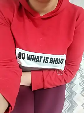 Snapshot of _Sahra_ chatting on 11-07-25, 06:56 Sahra online show from 11-07-25, 06:56