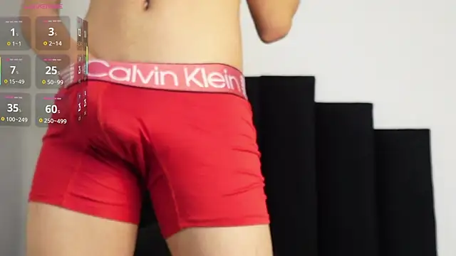 MarcoAlexLatino online show from 11-05-25, 03:42