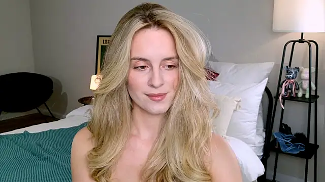 RozzitaBedberry online show from 10-11-25, 02:07