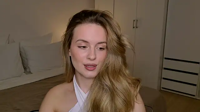 RozzitaBedberry online show from 01-15-26, 03:26