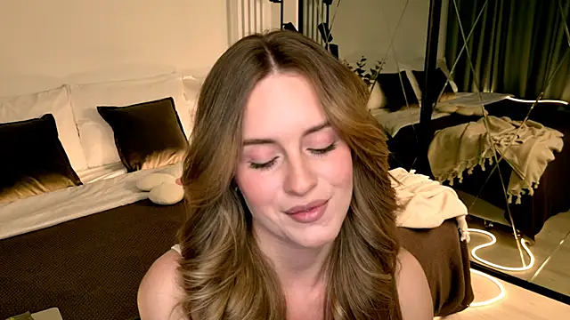 RozzitaBedberry online show from 04-18-26, 12:29