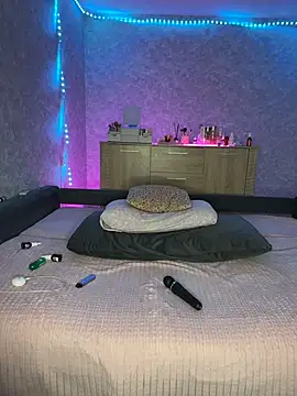 Evaaa Babiesss online show from 11-27-25, 06:08