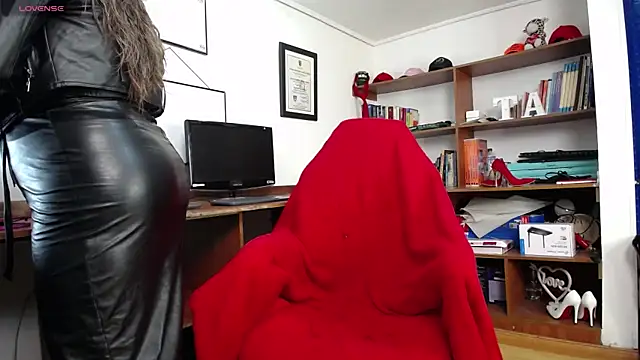 LiaTaylorr online show from 09-20-25, 12:21