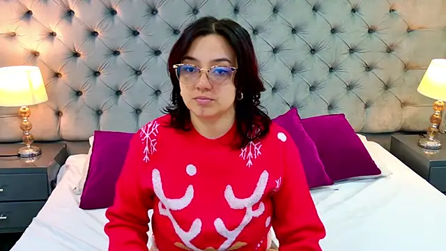 SamantaG online show from 11-29-25, 01:00