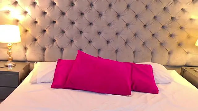 SamantaG online show from 03-20-26, 02:18