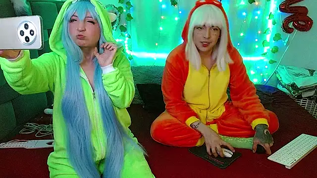 Snapshot of the_lesbian_game chatting on 02-19-25, 03:50 the lesbian game online show from 02-19-25, 03:50