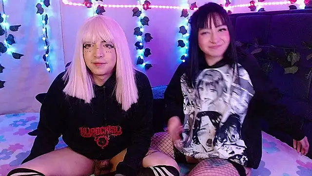 Snapshot of the_lesbian_game chatting on 01-30-25, 03:55 the lesbian game online show from 01-30-25, 03:55