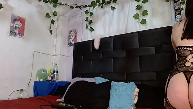 the lesbian game online show from 03-09-26, 06:22