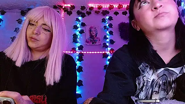Snapshot of the_lesbian_game chatting on 01-30-25, 06:56 the lesbian game online show from 01-30-25, 06:56