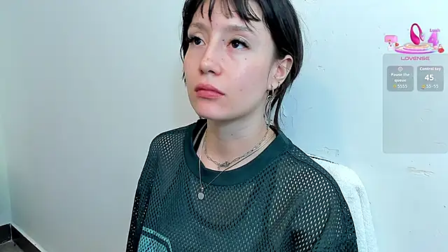 Snapshot of lizzy_davis_1 chatting on 04-05-26, 03:35 lizzy davis 1 online show from 04-05-26, 03:35