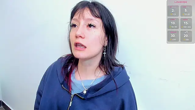 Snapshot of lizzy_davis_1 chatting on 10-23-25, 03:49 lizzy davis 1 online show from 10-23-25, 03:49