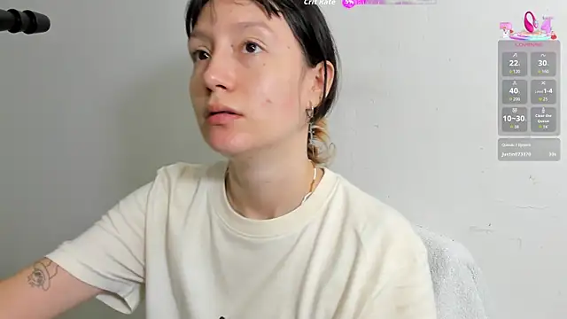 lizzy davis 1 online show from 05-21-26, 04:10