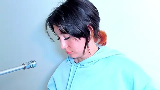 lizzy davis 1 online show from 02-05-26, 03:46