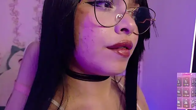 Haelycute online show from 03-25-26, 04:01