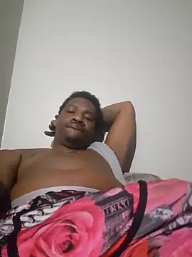 Snapshot of 007Giovani chatting on 02-11-26, 11:54 007Giovani online show from 02-11-26, 11:54