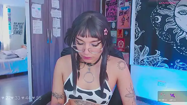 melissahowl online show from 09-18-25, 04:21