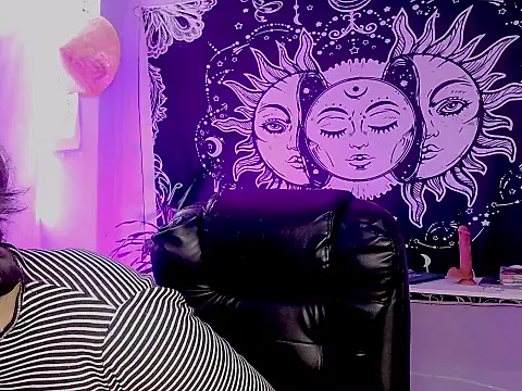 melissahowl online show from 07-19-26, 03:42