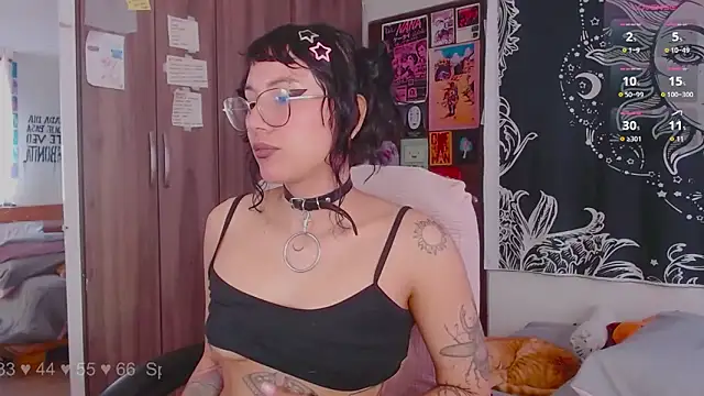 melissahowl online show from 10-30-25, 04:26