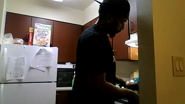 Snapshot of DreamvilleINC chatting on 11-02-25, 11:54 DreamvilleINC online show from 11-02-25, 11:54