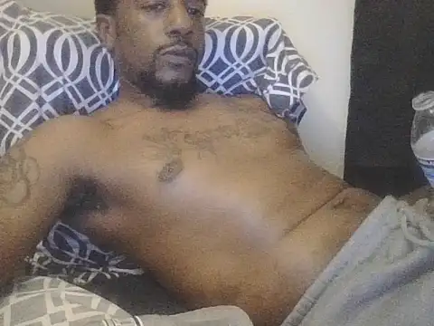 Snapshot of DreamvilleINC chatting on 09-16-25, 07:42 DreamvilleINC online show from 09-16-25, 07:42