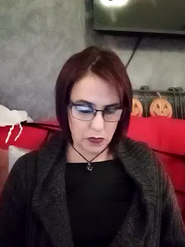 IsisBlake online show from 10-15-25, 07:33