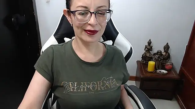 Snapshot of AnasstaciaEvans chatting on 02-03-26, 02:32 AnasstaciaEvans online show from 02-03-26, 02:32