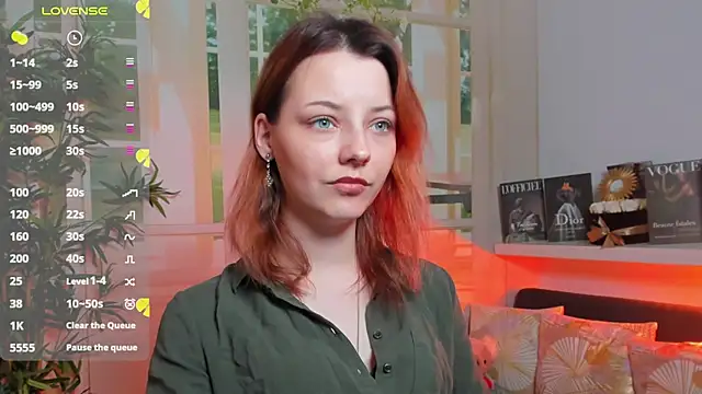 pretty little thing online show from 03-13-25, 07:06