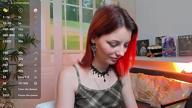 pretty little thing online show from 02-15-25, 01:53