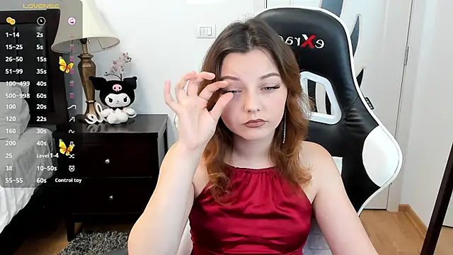 pretty little thing online show from 07-23-26, 04:03