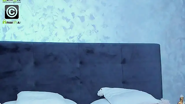 3lla Rose online show from 11-11-25, 08:25