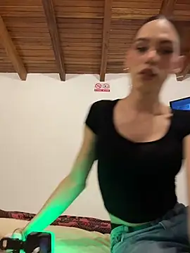 Carlita cute online show from 06-25-26, 05:12