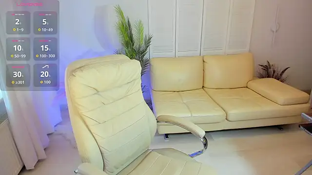 Daniela Kitty  online show from 06-12-26, 08:56