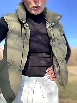 Crazy-Rosa online show from 11-11-25, 07:58