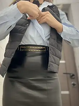 Crazy-Rosa online show from 01-31-25, 05:53