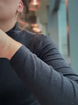 Crazy-Rosa online show from 10-29-25, 09:52