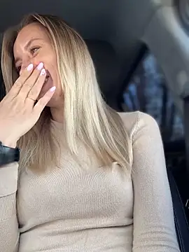 Crazy-Rosa online show from 11-12-25, 08:40