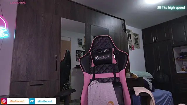 Steph moon  online show from 03-15-26, 05:09