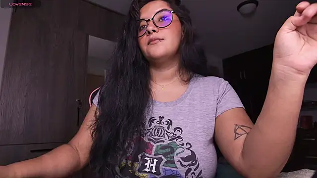 Steph moon  online show from 11-12-25, 11:30